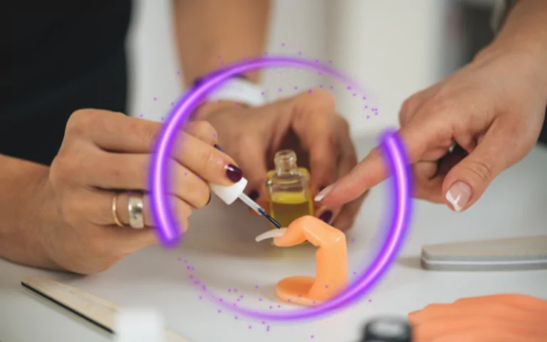 vernis sur un ongle